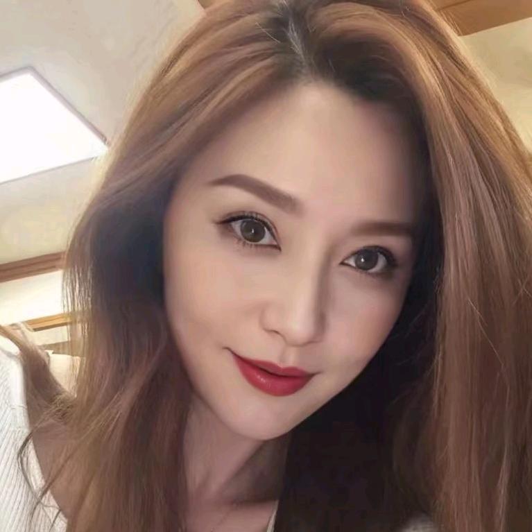 林暖晔    单身