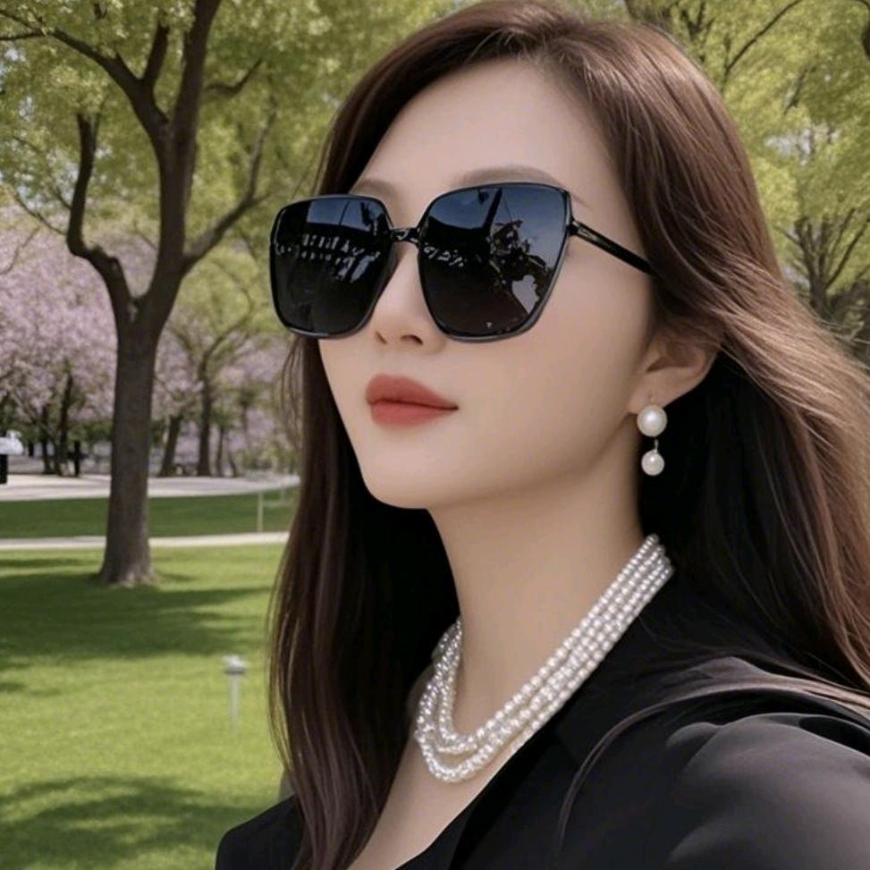 开心姐姐(ง •̀_•́)ง