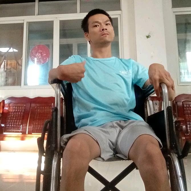 小钟〈残疾人〉