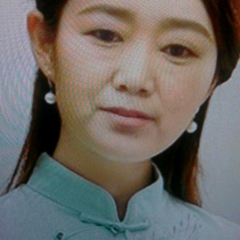 依然自信