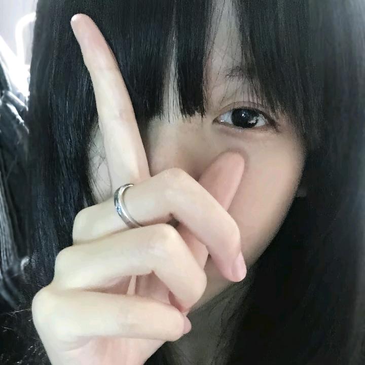 佩小琪