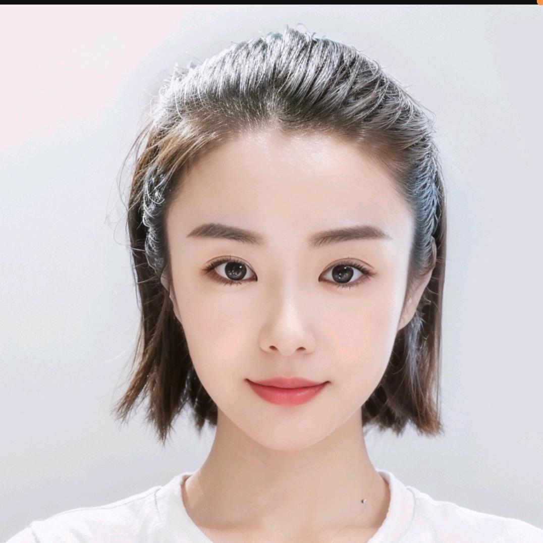 睫毛上挂泪是那样的美