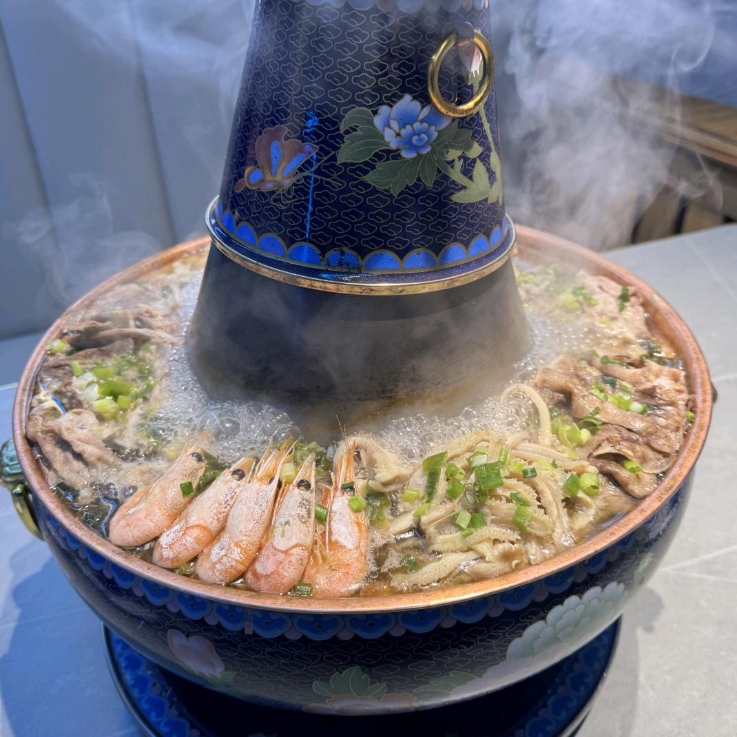 乌兰浩特市瓦缸寨牛羊大焖锅餐厅饭店（个体工商户）