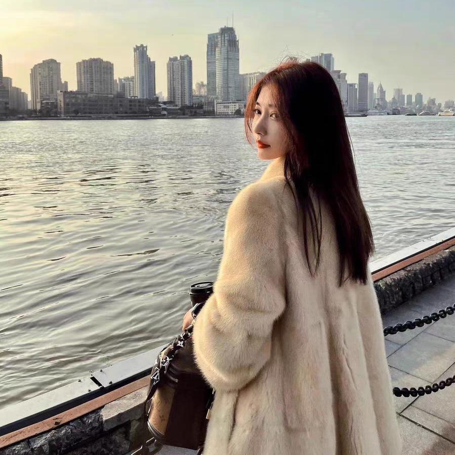 简奈琪五金贴膜