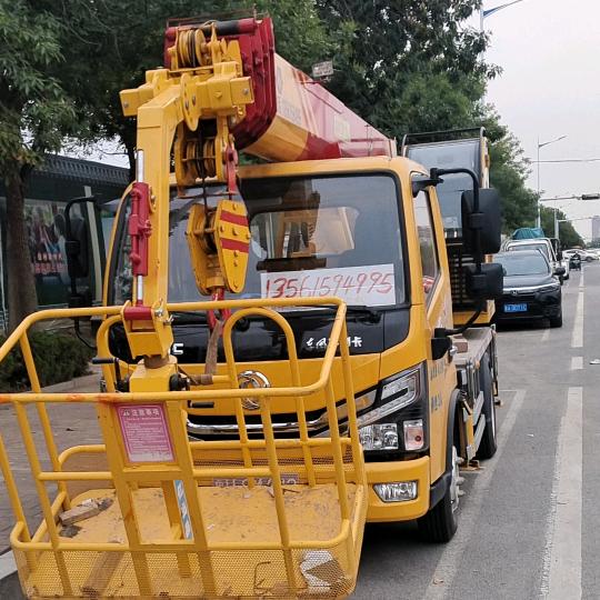 五吨吊车    (宣)