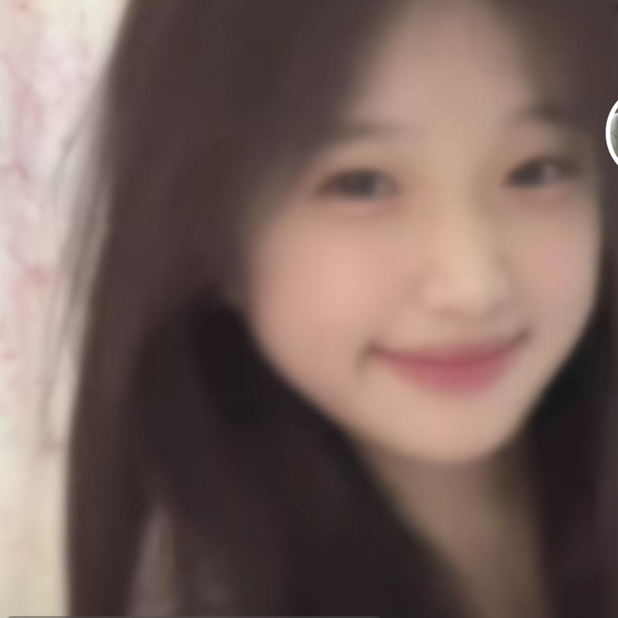 盈盈