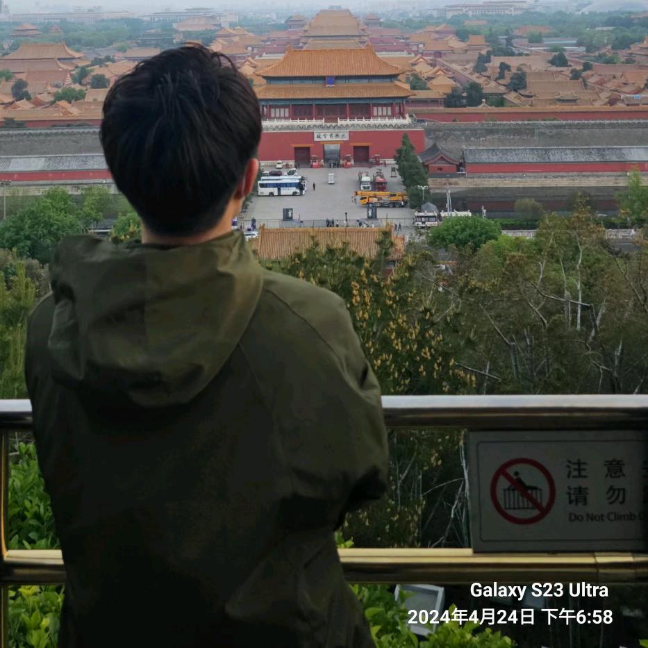 皮皮龙 T  爱跑步