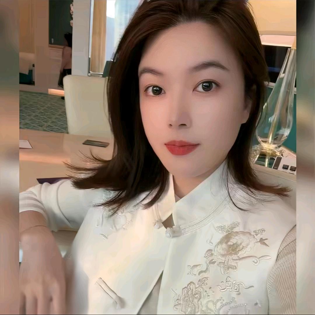 H姐曼辰～高定私服