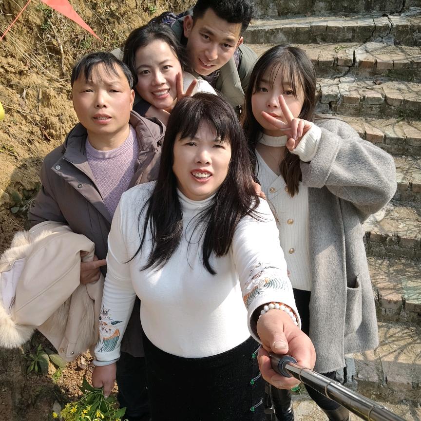 幸福的一家人