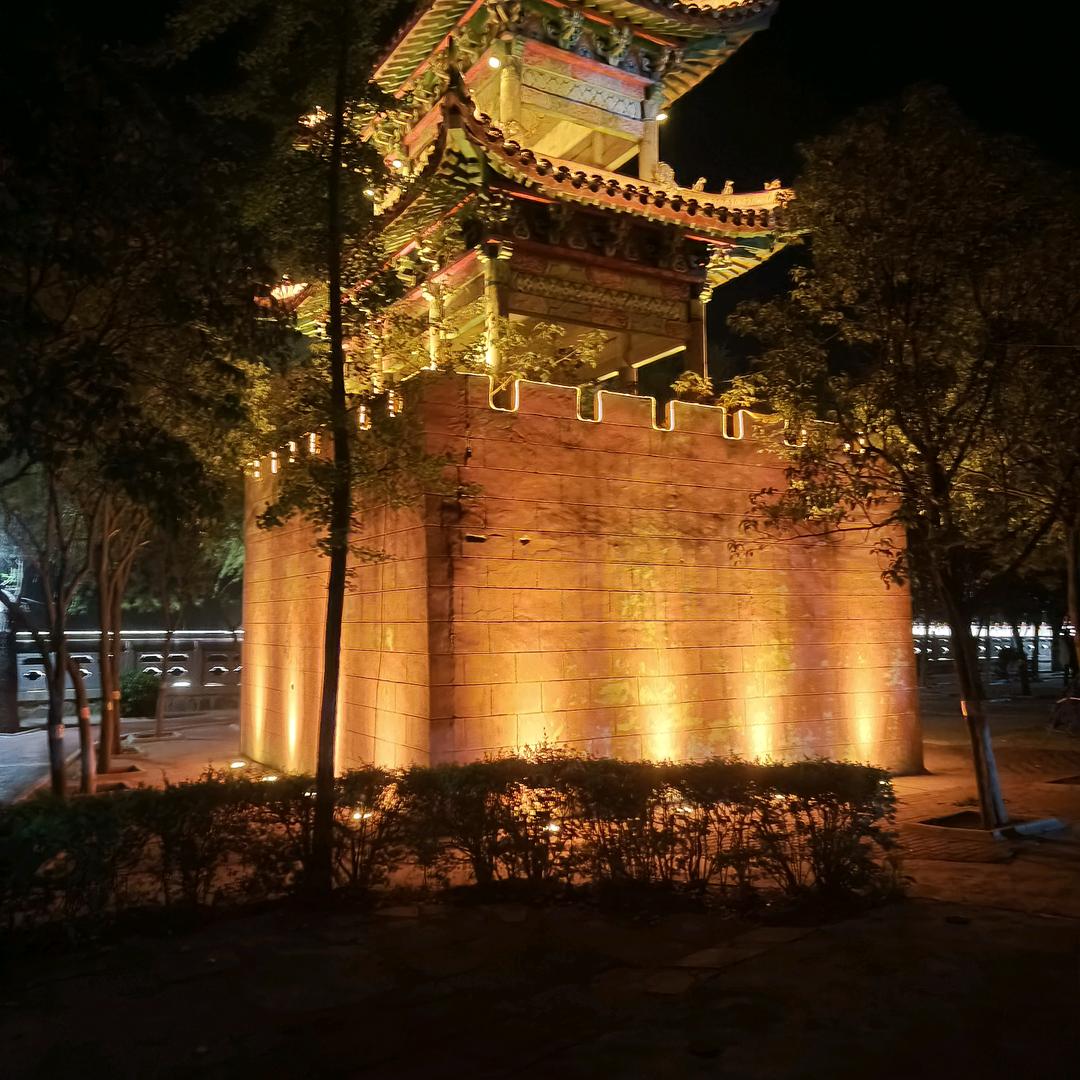 气泡柠檬水