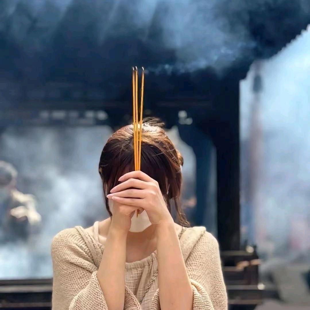五台山祈福红玉