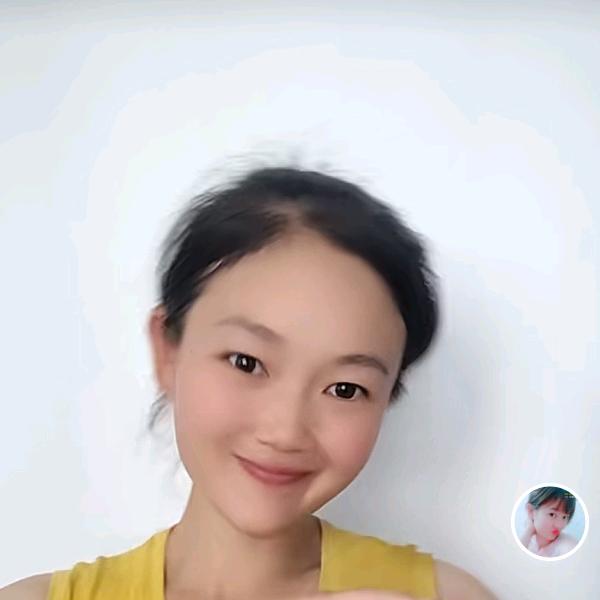 爱笑🌴傻丫头