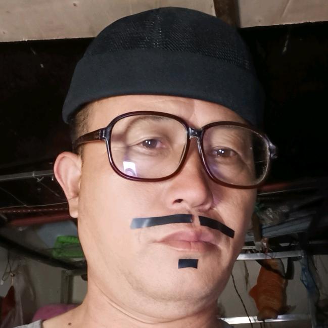 馋嘴猫美食品店