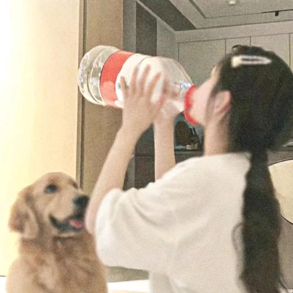 小白兔奶糖✔
