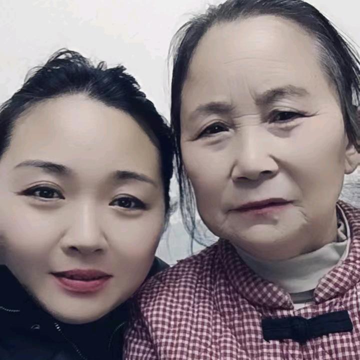 崔家闲不住的老太太