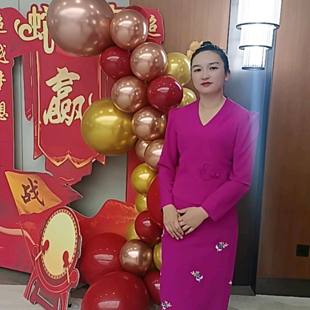 登康张蓉