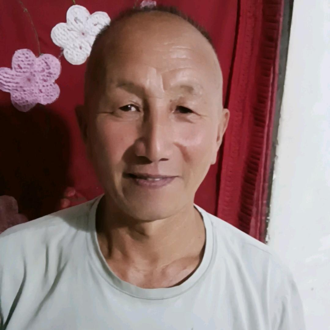 买水果的大爷
