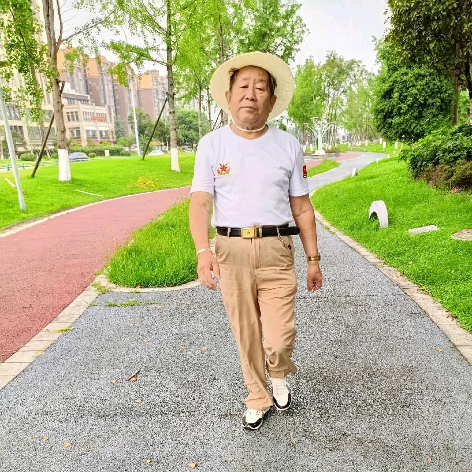 ;老农民幸福一生