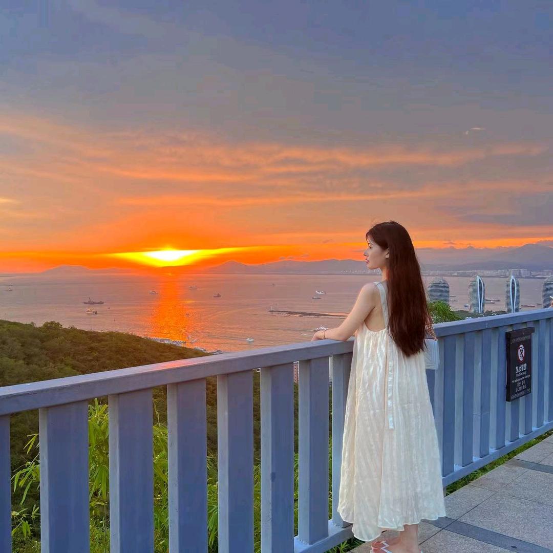 沐雨听风(视频号静思雨荷)