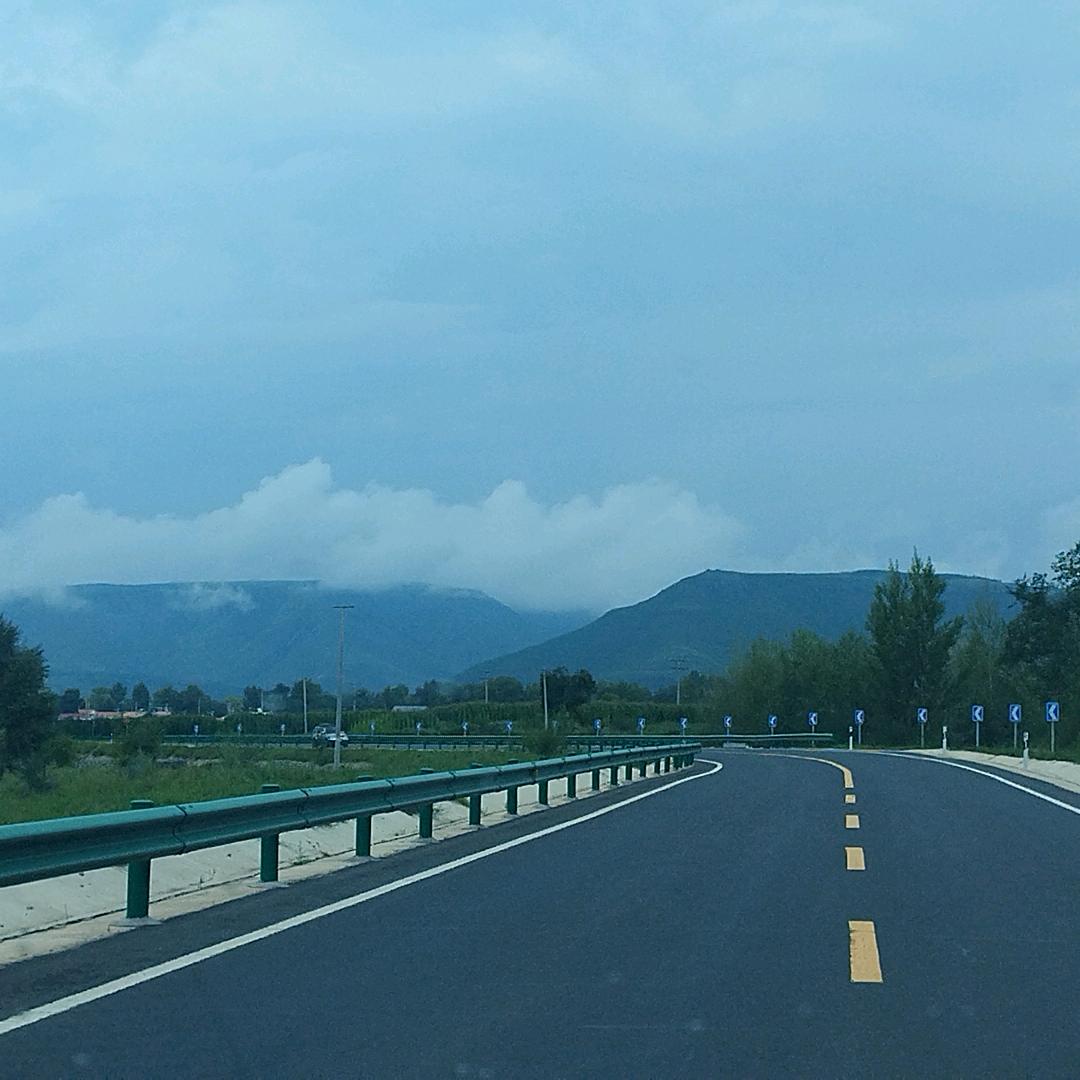 车佰佳（经棚店）