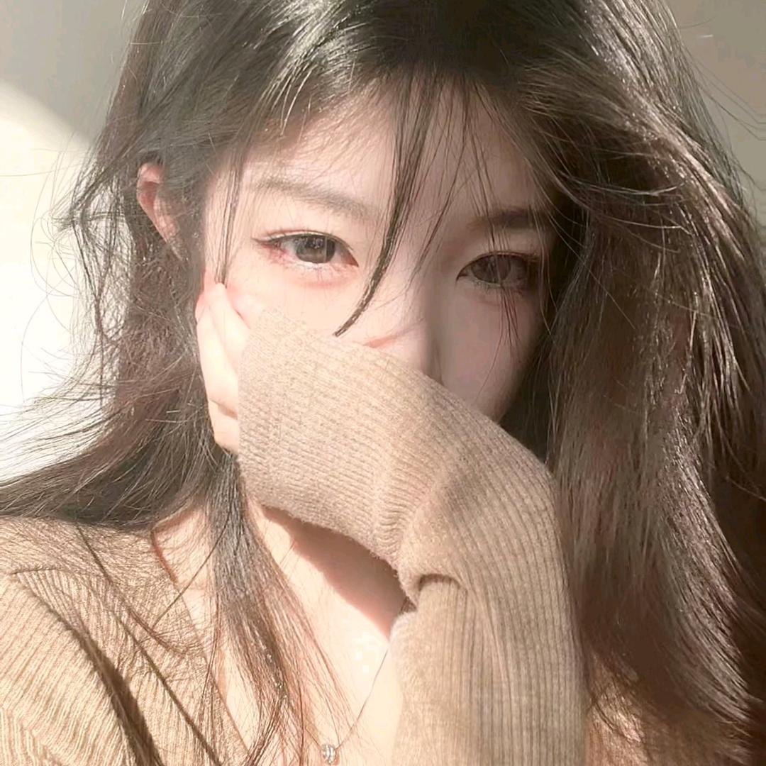 叶茵.