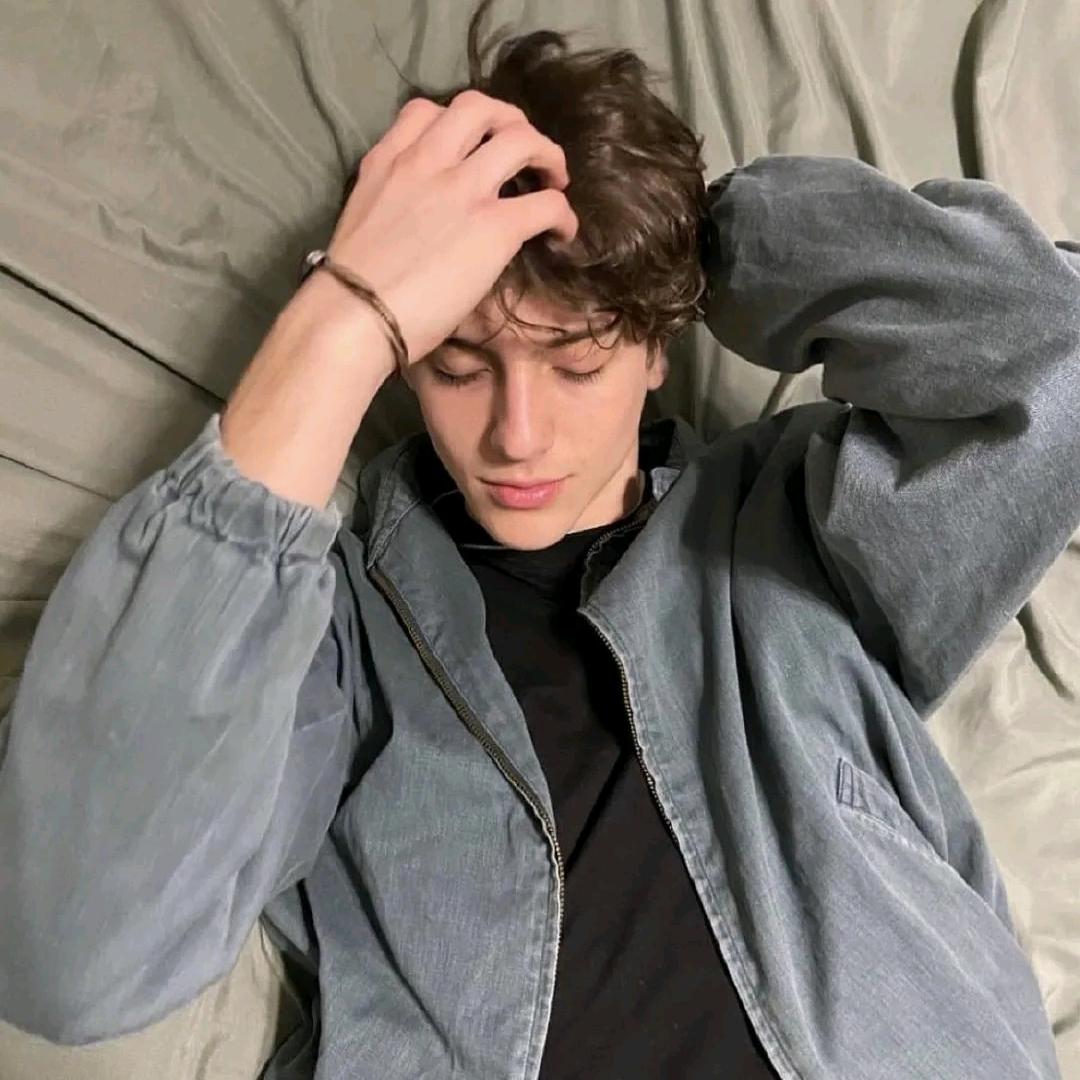 没睡醒😴