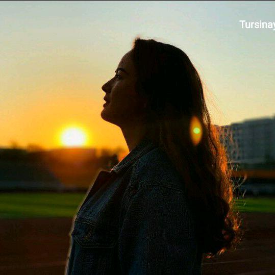 Tursinay（想冲2千粉 ）