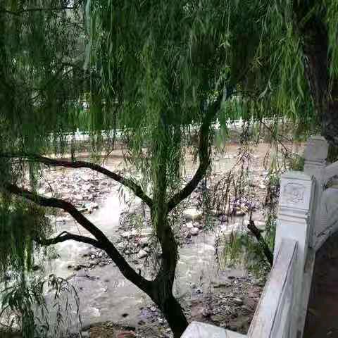暖气按装，彩钢瓦喷漆，扣北京瓦