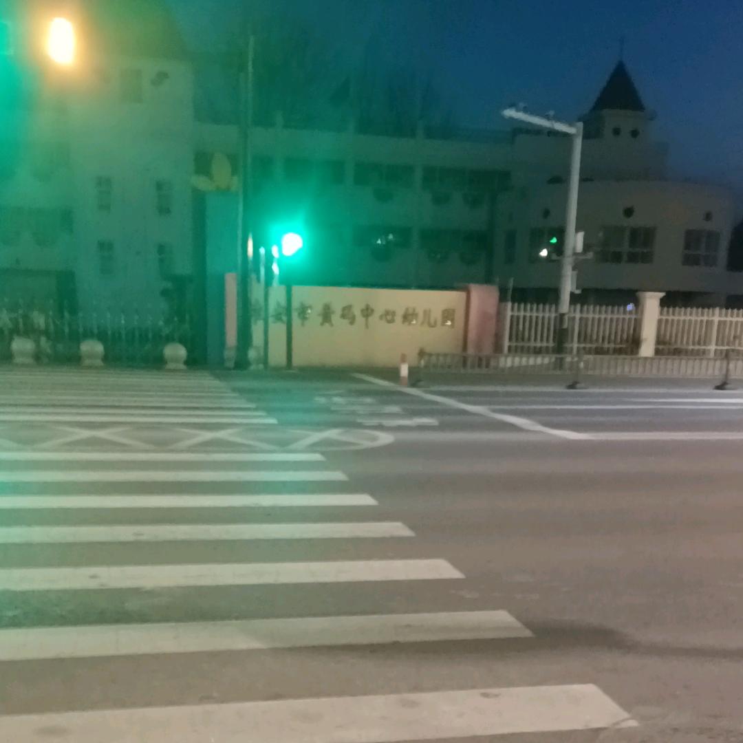 2十2二4人开飞机人