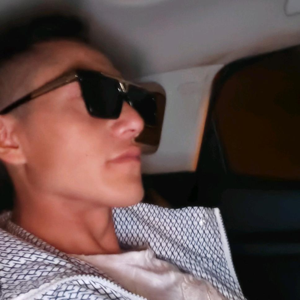 梦里梦外都是你