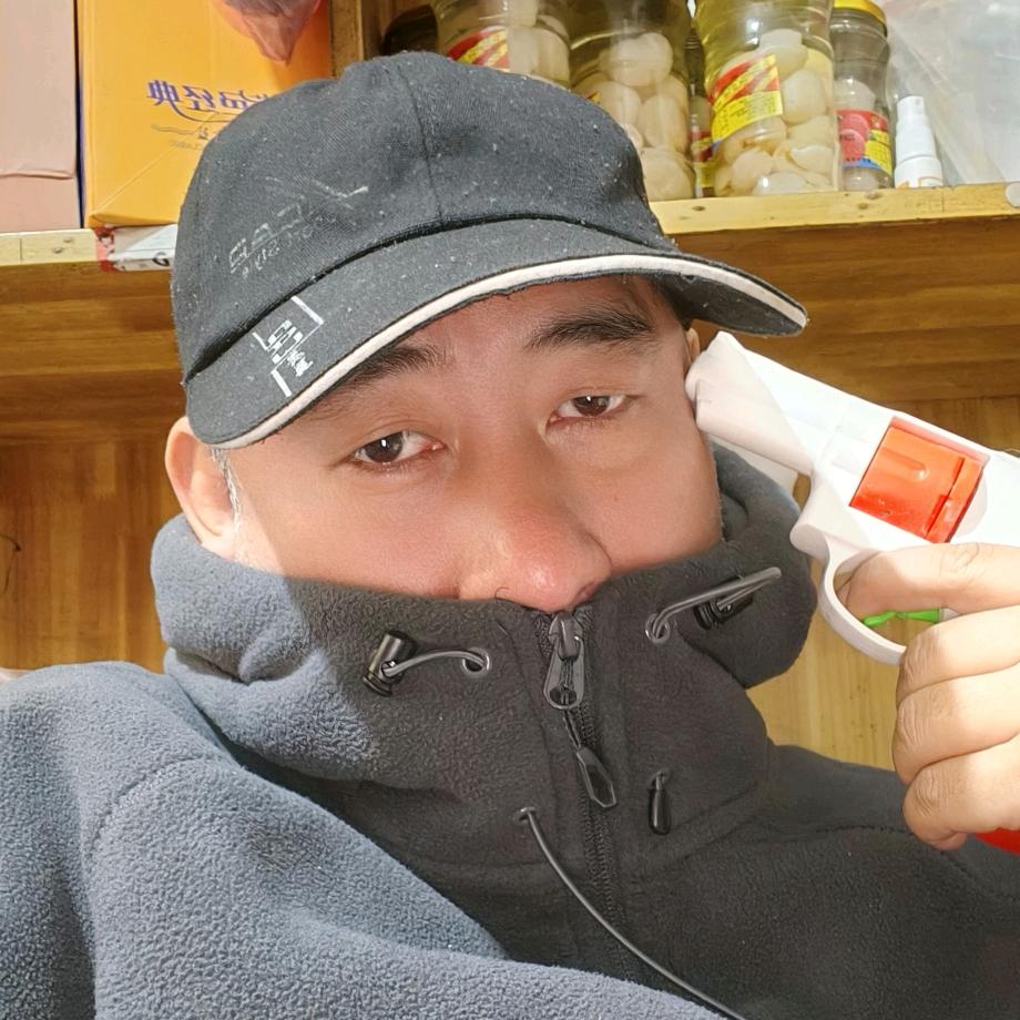 草市哇媒工作室