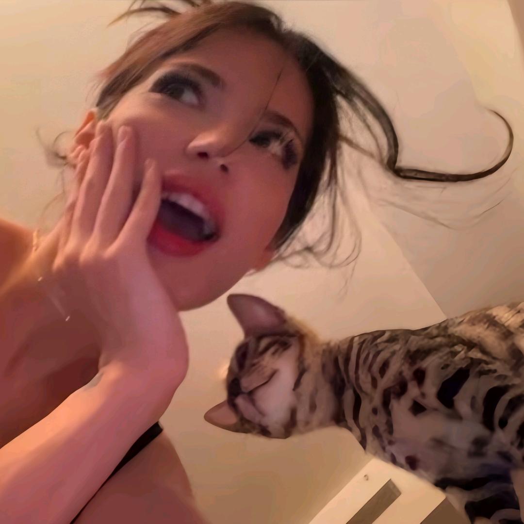 走开别碰我头发