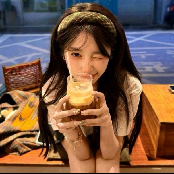 难哄小困包.