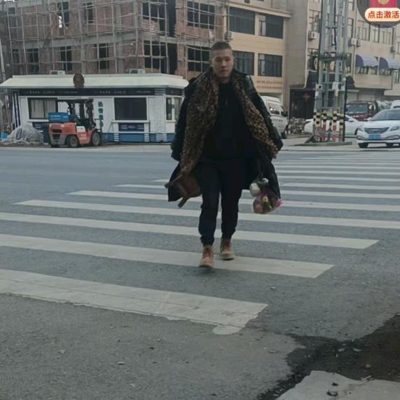 往钱看