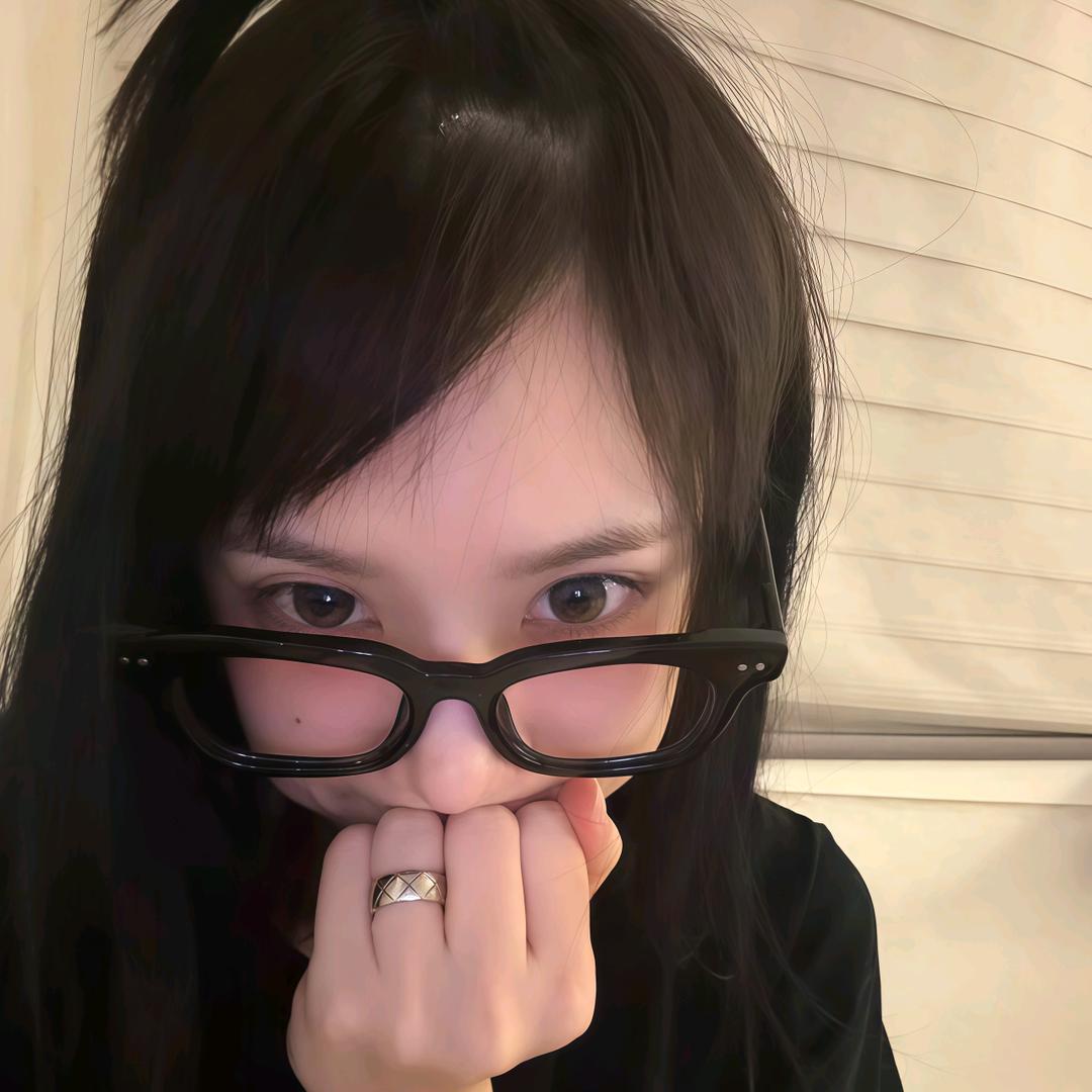 忧郁的猪妞