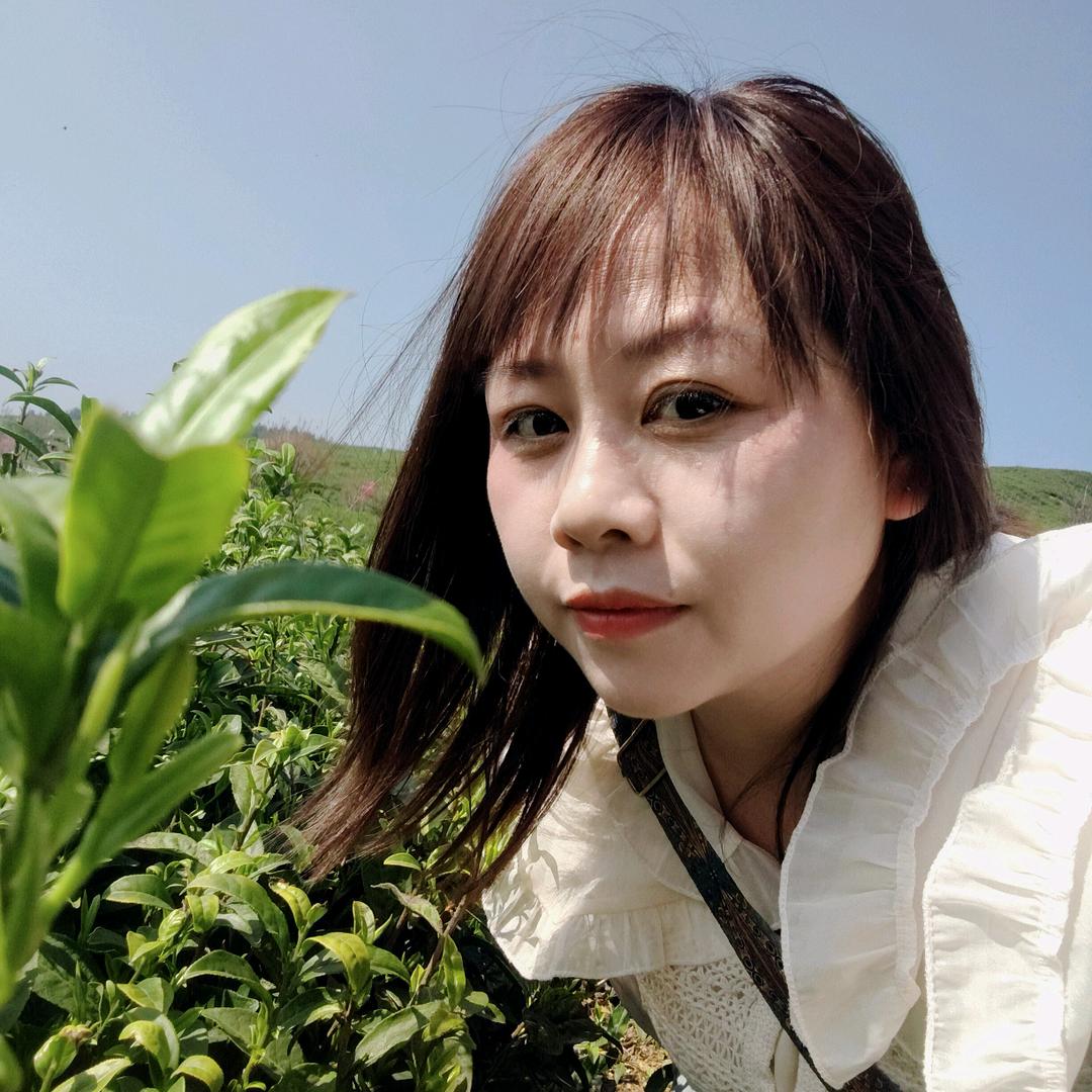 @贵州坤屹建筑   小王