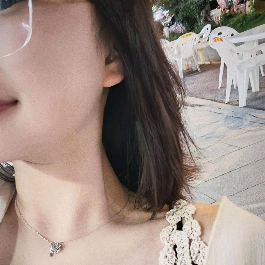 美女不吃香菜