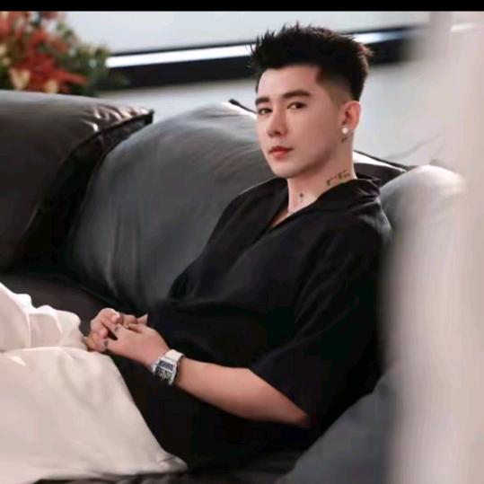 杨圣坤-高端局(精品穿搭)