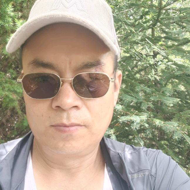 用户2735762528345雪豹丛