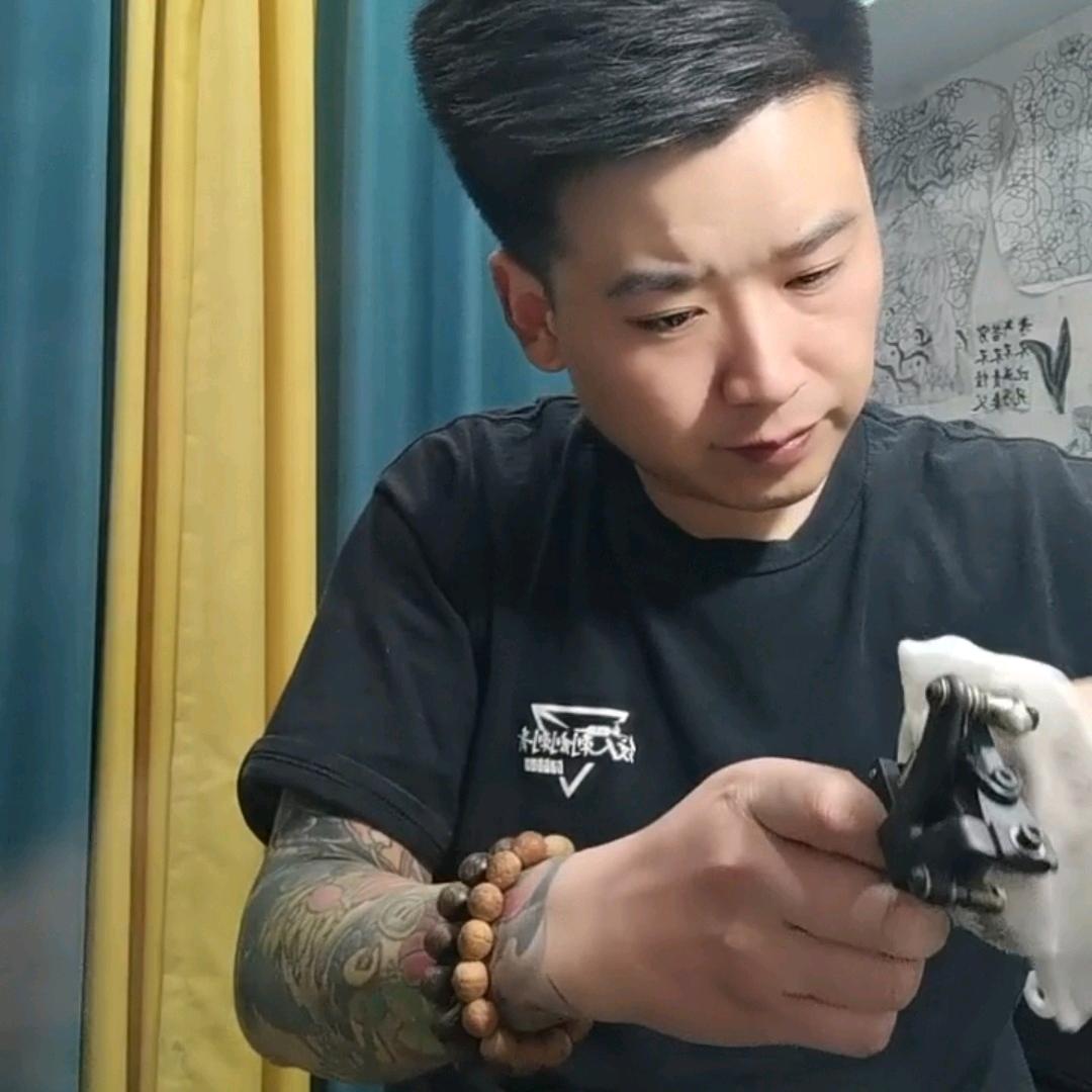 上街 荥阳纹人刺刻