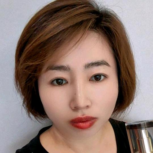 丽玲泉姿曼代言总经销