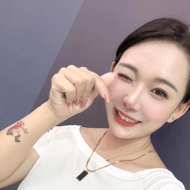 琳琳吖