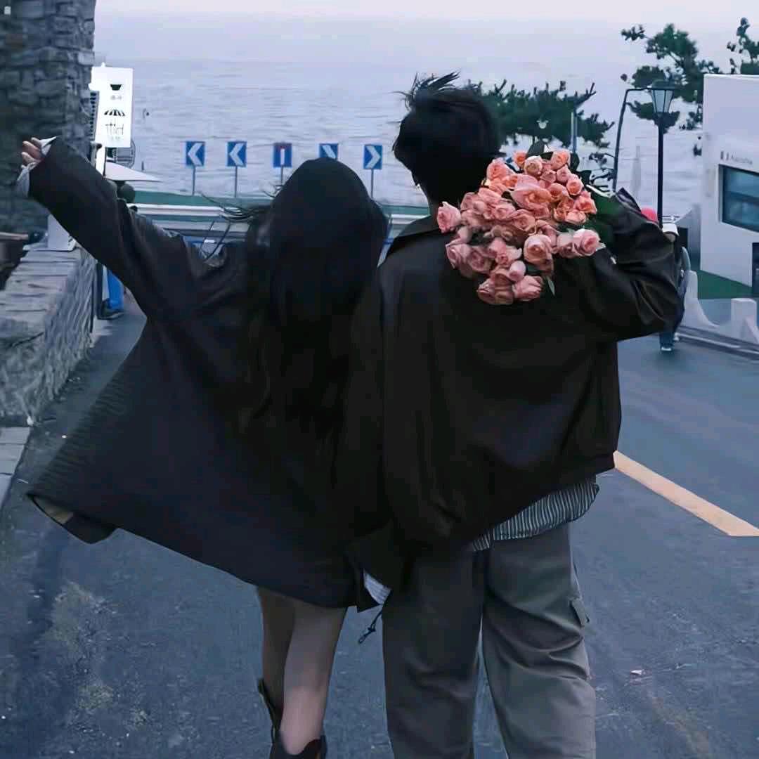 墨誒霖.