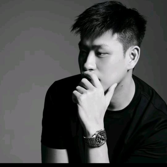 秦磊楚楚超会穿.