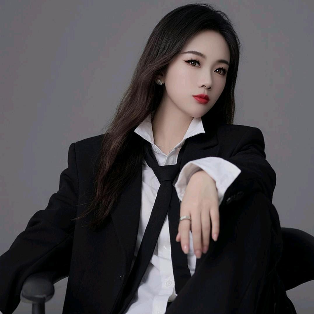 ℛ້໌ᮩঞ琴᭄୫⚜️