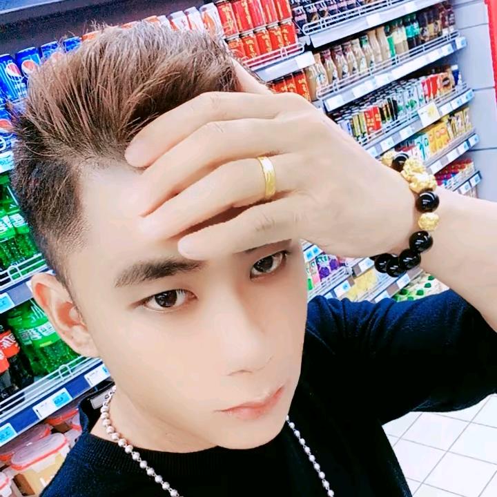 '“”诱惑的小暖男’‘’