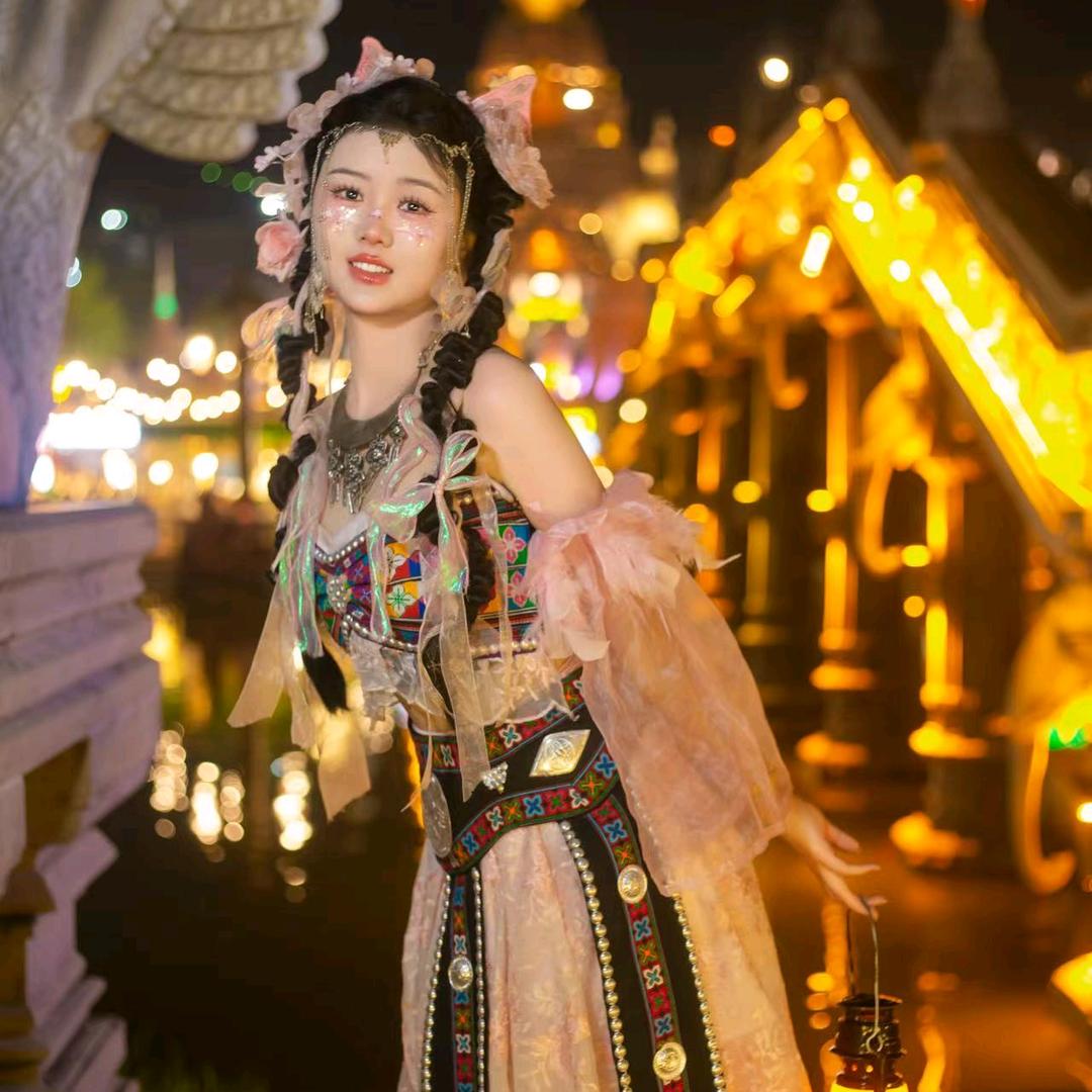 前路漫漫亦灿灿