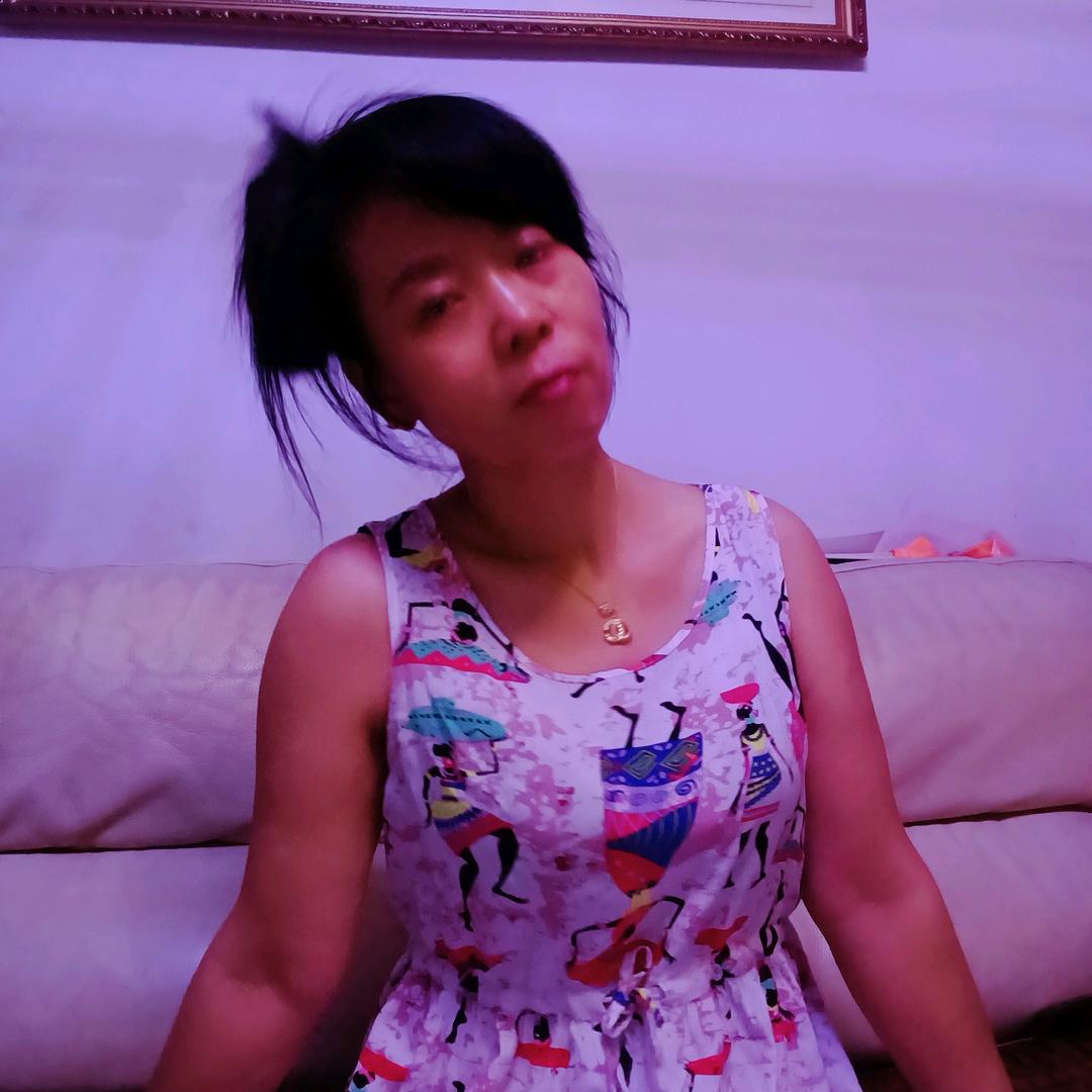 英子