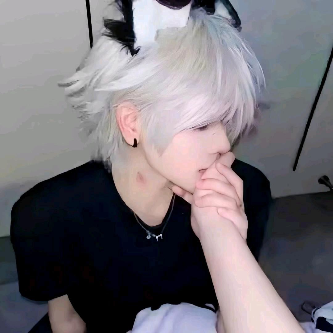 周 游