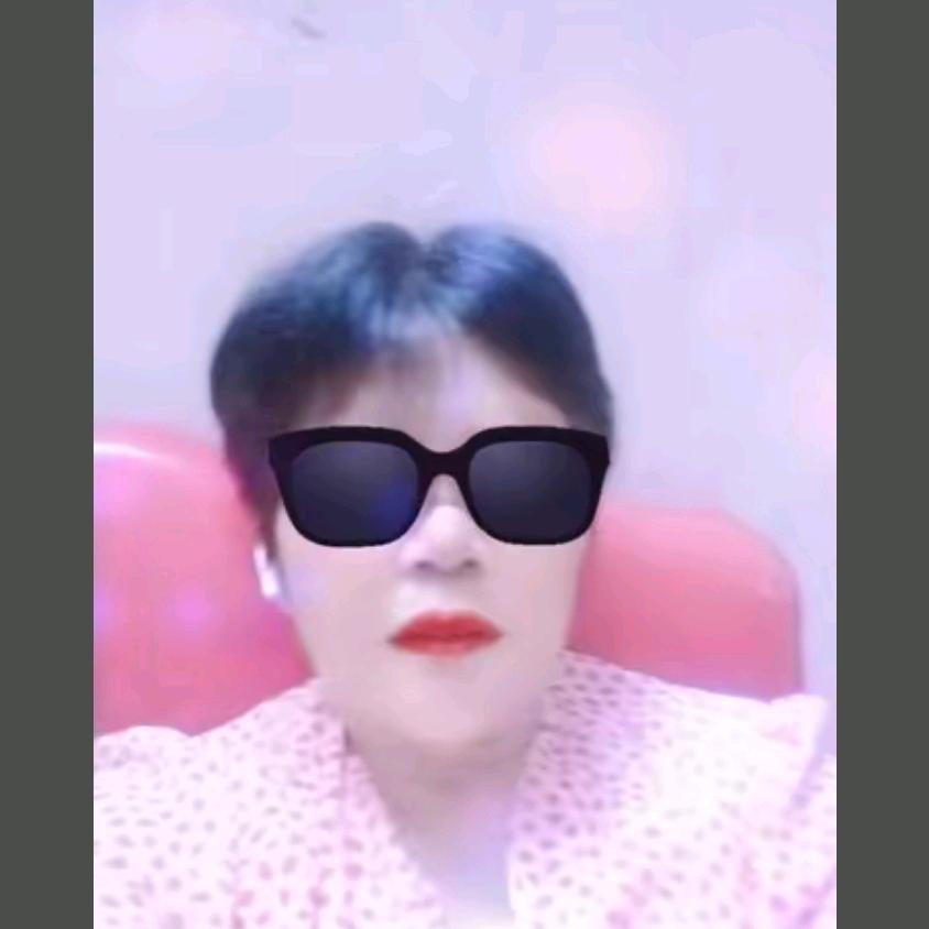 七七